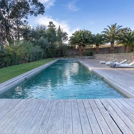 Exceptional - - Pool 度假居